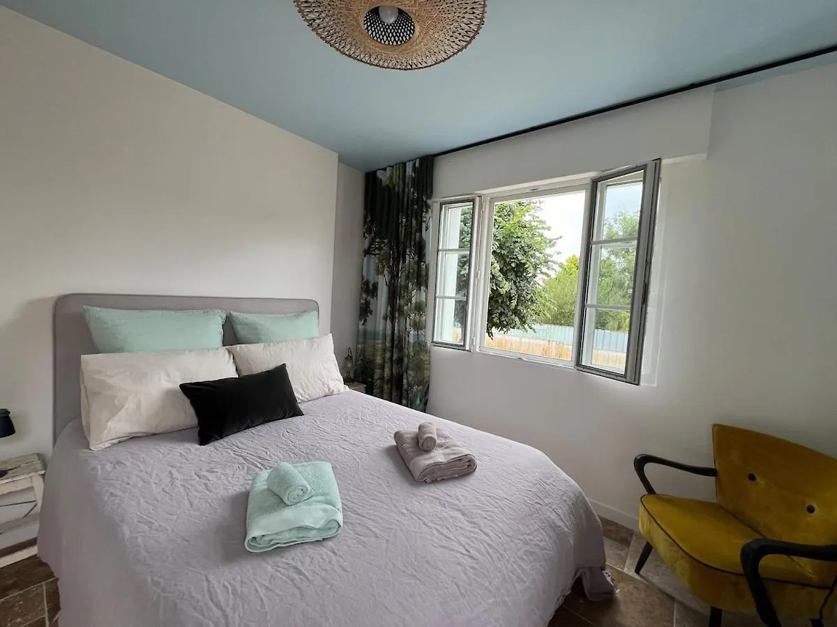 Studio And Jardin 2 Pers 800 M De La Plage Et Du Bourg إيركي 0*,  فرنسا